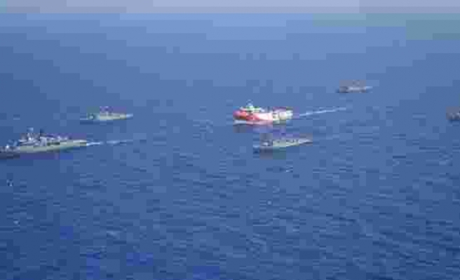 Akdeniz'de Gerilim Büyüyor: Yunan ve Türk Savaş Gemileri Arasında 'Küçük Bir Kaza' Yaşandı
