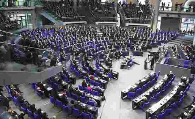 Almanya seçimlerinde 18 Türk milletvekili Meclis’e girmeye hak kazandı