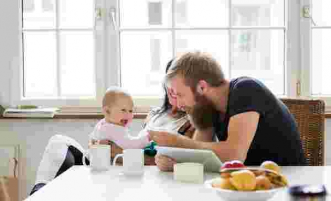 Amaç 'Cinsiyet Eşitliği'ne Teşvik: Finlandiya'da Babalar da 7 Ay Ücretli Doğum İzni Kullanabilecek