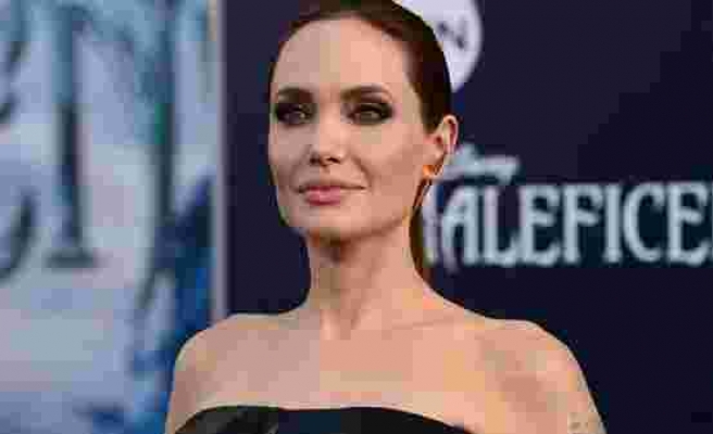 Angelina Jolie 'çocuk şiddetine karşı' uyardı!
