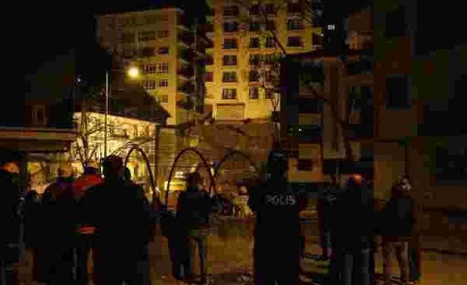Ankara'da Temeli Kayan Apartman Nedeniyle 21 Bina Tahliye Edildi