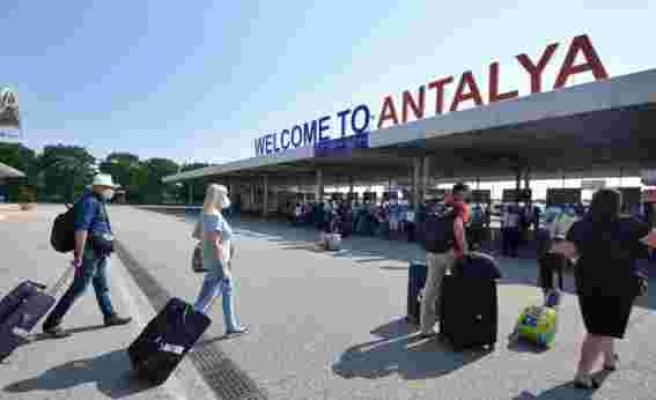 Antalya’da turist sayısı 7 milyonu geçti