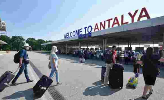 Antalya'ya hava yoluyla gelen turist sayısı 12 milyonu aştı