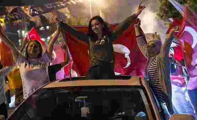 Arabistan Yerine İsviçre'yi Tercih Ediyorlar: AKP'li Gençlerin Yarısı Yurt Haricen Yaşamak İstiyor