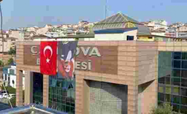 Atatürk Posterini Ters Asan AKP'li Belediye CHP'yi Suçladı