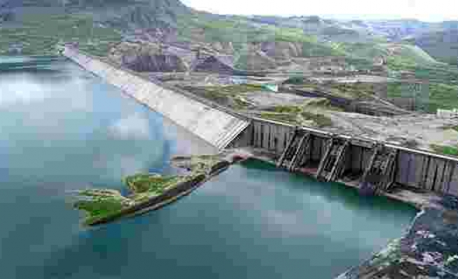Avrupa'nın en büyük barajında enerji üretimine başlandı