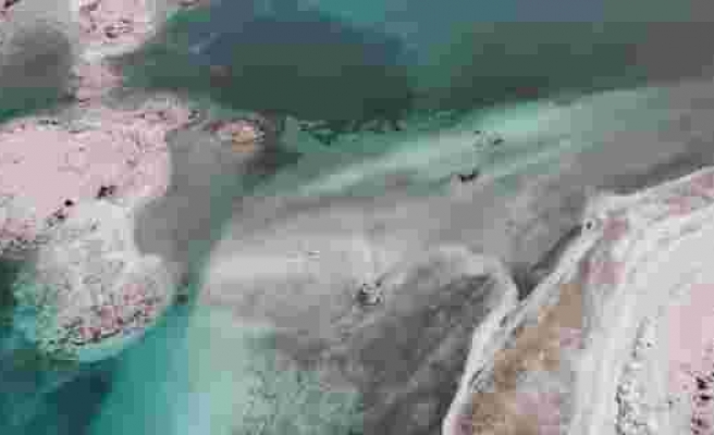 Azalan yağışlar, Salda Gölü’nü kuruma tehlikesi ile karşı karşıya bırakıyor