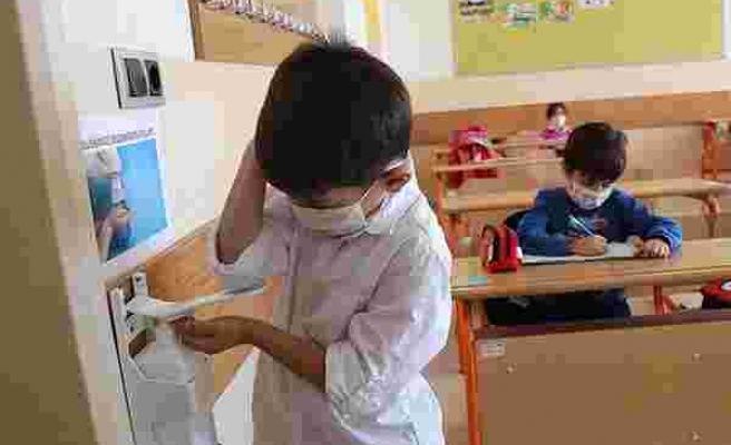 Bakan Selçuk'dan Yüz Yüze Eğitim Açıklaması: 'Öğrencilerimizin Okulda Olmasını Arzu Ediyoruz'