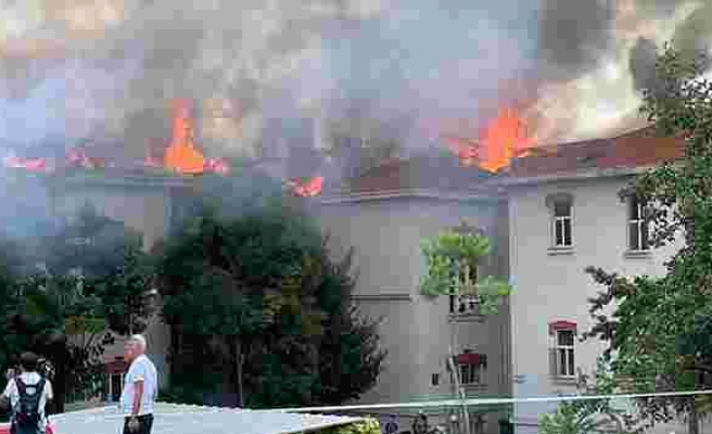 Balıklı Rum Hastanesi'nde büyük yangın