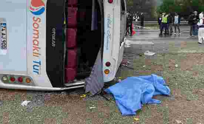 Bartın'dan Ankara'ya toplantıya giden MHP'lilerin içinde bulunduğu midibüs kaza yaptı: 2 ölü, 17 yaralı