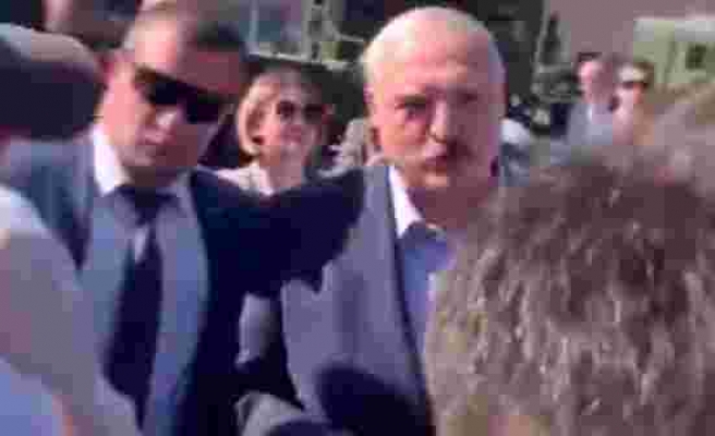 Belarus Devlet Başkanı Lukaşenko, protestocuların üzerine yürüdü: Erkek olun, ben tek başımayım siz kalabalıksınız