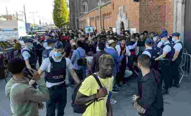 Belçika'da uluslararası koruma isteyen sığınmacılar sokakta yatıyor