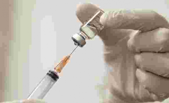 Bilim Kurulu Üyesi İlhan'dan, Aşı İsrafı Riskine Karşı 'Yedek Liste' Önerisi