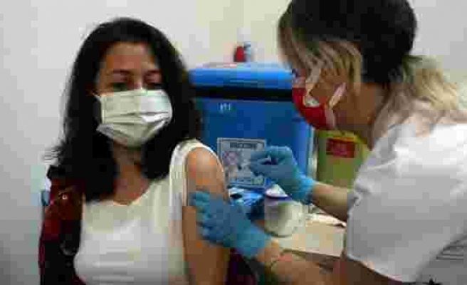 Bilim Kurulu üyesi: İnaktif aşı mutasyonlu virüse karşı daha avantajlı
