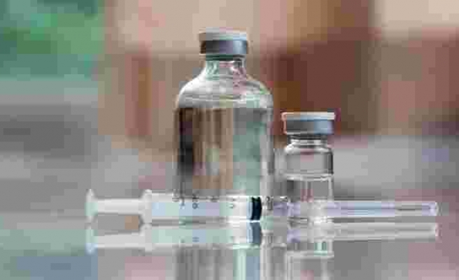 Bilim Kurulu Üyesi Kayıpmaz: Zatürre ve grip aşısı Covid-19’un yaptığı zatürreden korumaz