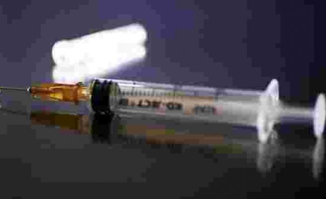 Bilim Kurulu Üyesi Tezer: Covid-19 geçirenlerin aşı yaptırmasına gerek olmayabilir
