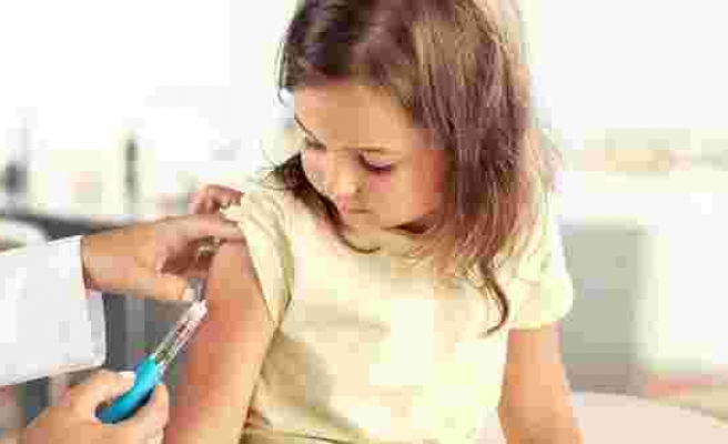 Bilim Kurulu üyesinden çocuklar için aşı açıklaması
