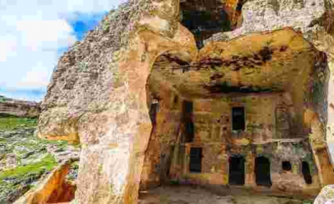 Binlerce yıllık geçmişi bulunan Hasuni Mağaraları turizme kazandırılmayı bekliyor