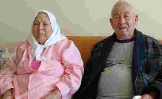Biri 92, diğeri 82 yaşındaki çift, coronayı yendi
