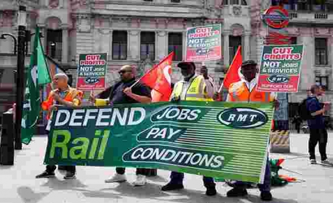 Birleşik Krallık'ta kamu çalışanları greve gidiyor