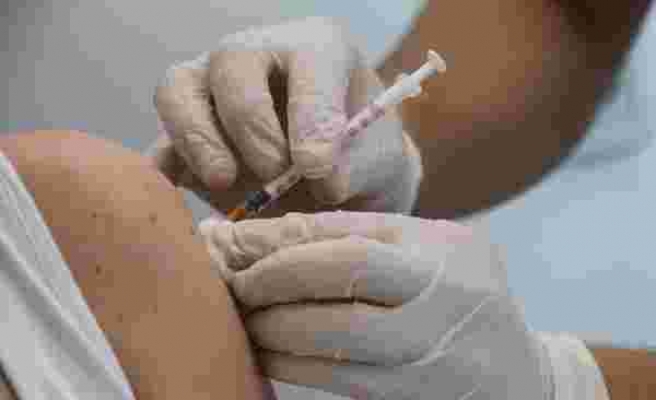 Brezilya’da aşı skandalı: 5 doz aşı olan şahıs 6’ncı dozu yaptırırken yakalandı