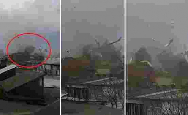 Bursa'da Fırtına Ortalığı Savaş Alanına Çevirdi: Çatılar Uçtu Araçlar Zarar Gördü