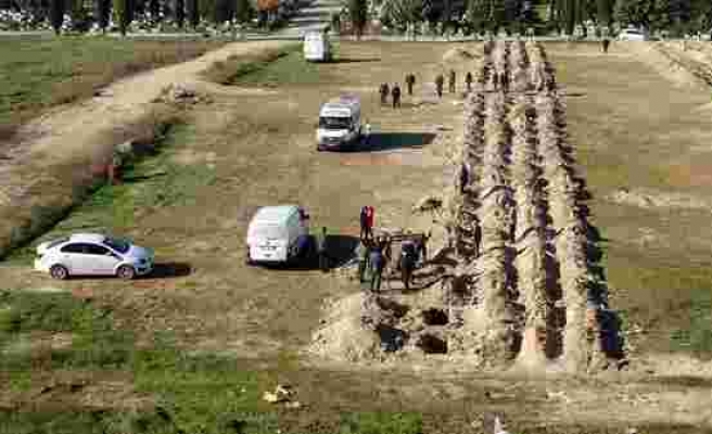 Bursa'da Günlük Ortalama Ölüm Sayısı 2 Kat Arttı: Yeni Mezar Yerleri Kazılmaya Başlandı