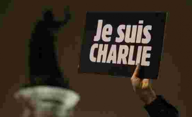 Charlie Hebdo Hz. Muhammed Karikatürünü Davadan Önce Yeniden Yayımladı