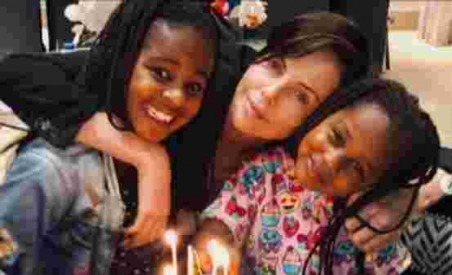 Charlize Theron, çocuklarıyla fotoğraf paylaştı
