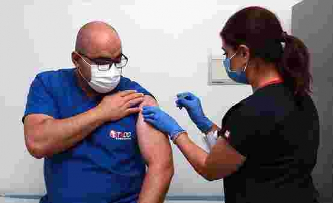 Çin'de Üretildi: Kovid-19 Aşı Denemeleri Ankara Şehir Hastanesi'nde Başladı