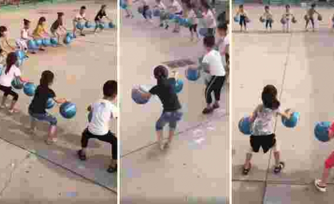 Çinli Anaokulu Çocuklarının Hayranlık Uyandıran Senkronize ve İşbirliği Eğitimi