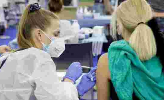 Covid-19 aşı savaşında yeni cephe: Omicron varyantına uygun aşı 2022'de geliyor