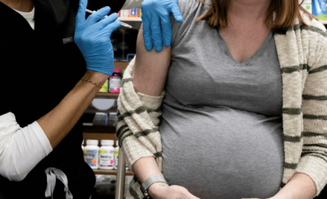 Covid-19 hamileleri tehdit etmeye devam ediyor: Ölü doğum riski artıyor