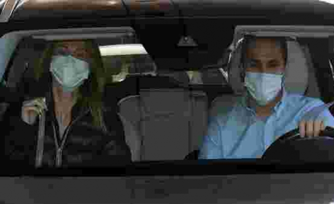 Demet Şener ve Cenk Küpeli hastane çıkışı görüntülendi