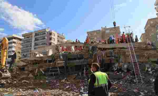 Deprem Sonrası Arama Kurtarma Çalışmalarının Sürdüğü İzmir'de Üçüncü Gün Neler Yaşandı?