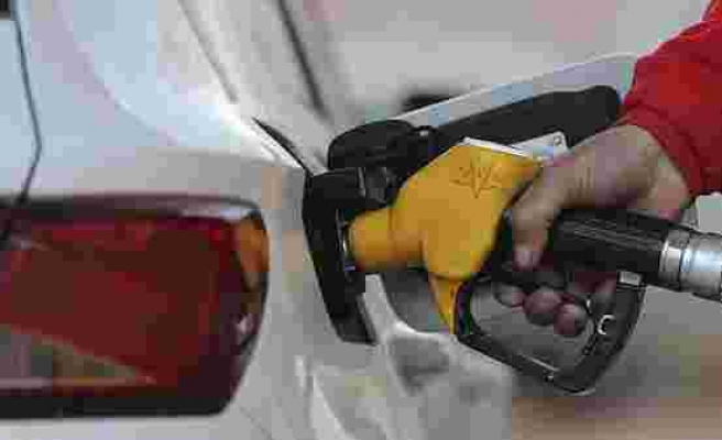Döviz Artışı Pompaya Yansıyor: Benzin ve Motorine Zam Geliyor