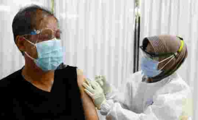 Dünya bu kararı konuşuyor: Endonezya’da aşı olmayana ceza