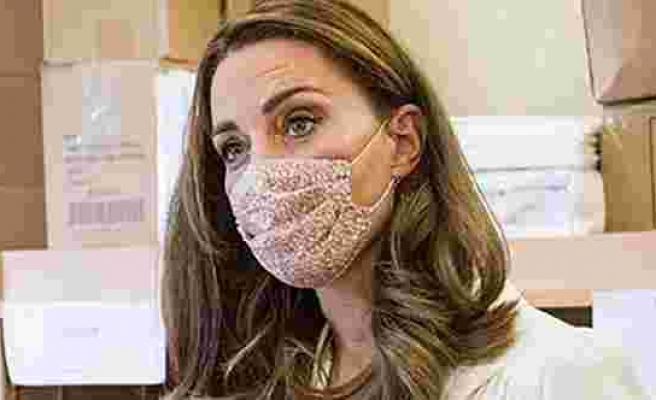 Düşes Kate Middleton ilk kez maske taktı