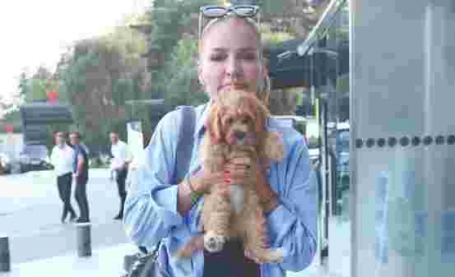 Ebru Akel köpeğini alışverişte bile yanından ayırmıyor