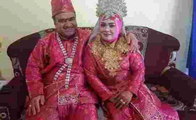 Endonezyalı karısı tarafından terk edilen adam resmi nikahlı olduğu için yeni nişanlısıyla da evlenemiyor