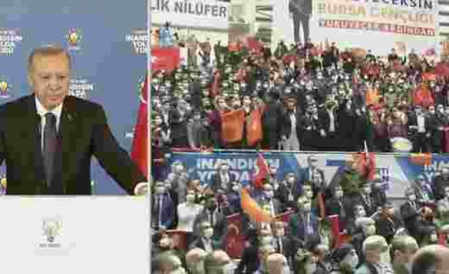Erdoğan'dan Kongreye Katılanlara Teşekkür: 'Salgına Rağmen Salonları Tıklım Tıklım Doldurdunuz'