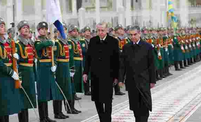 Erdoğan, Türkmenistan'da resmi törenle karşılandı