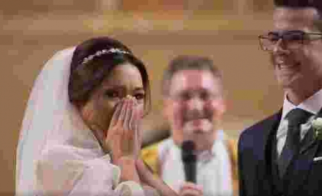Eşinin Down Sendromlu Öğrencilerini Düğüne Davet Edip, Düğün Yüzüğünü Taşıttıran Damattan Muhteşem Sürpriz