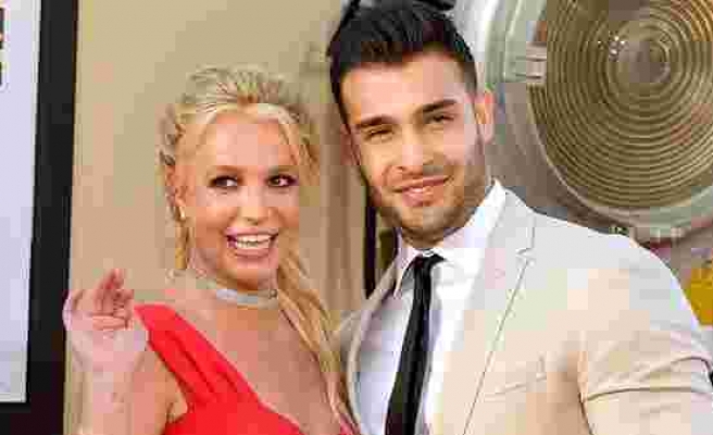 Eşiyle boşanacağı söylenen Britney Spears'tan açıklama