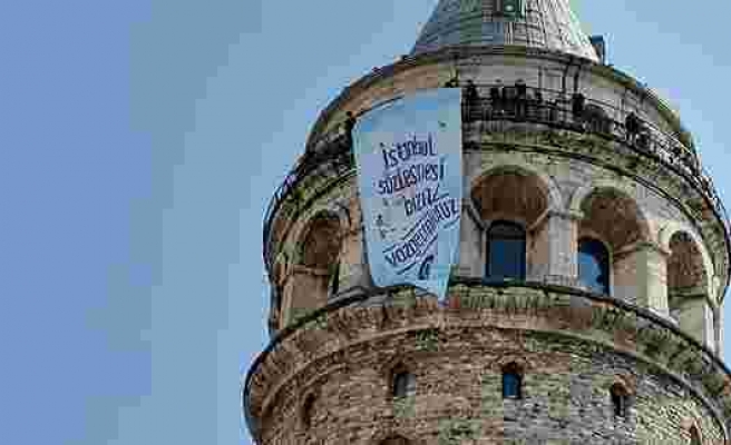 Galata Kulesi'nde İstanbul Sözleşmesi Pankartı