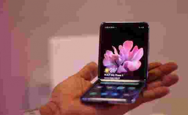 Galaxy Z Flip 3'ten fiyat sürprizi