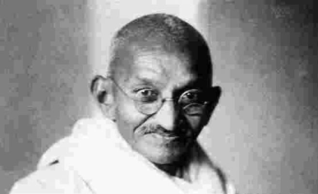 Gandhi'nin Posta Kutusuna Bırakılan Gözlüğü Rekor Fiyata Satıldı