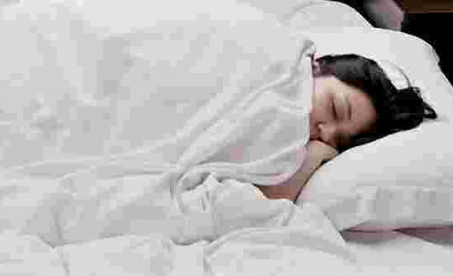 Günde 5 saatten az gece uykusu kronik hastalıkları tetikleyebilir