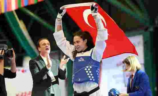 Gururumuz Yine Sahnede! İrem Yaman İki Kez Dünya Şampiyonluğuna Ulaşan İlk Türk Kadın Tekvandocu Oldu