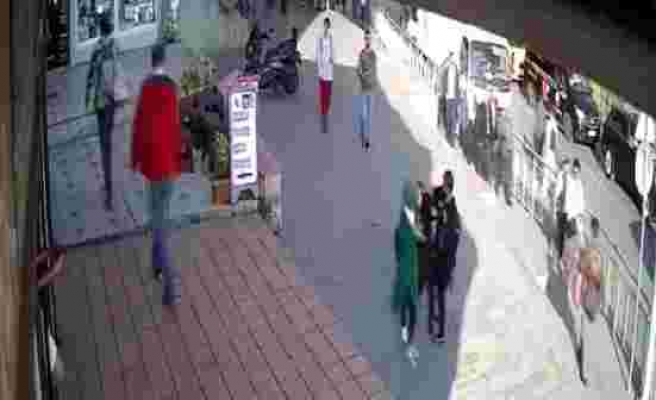 Güvenlik Kamerasına Yansıdı: Karaköy'de Yolda Yürüyen Genç Kadına Saldırı